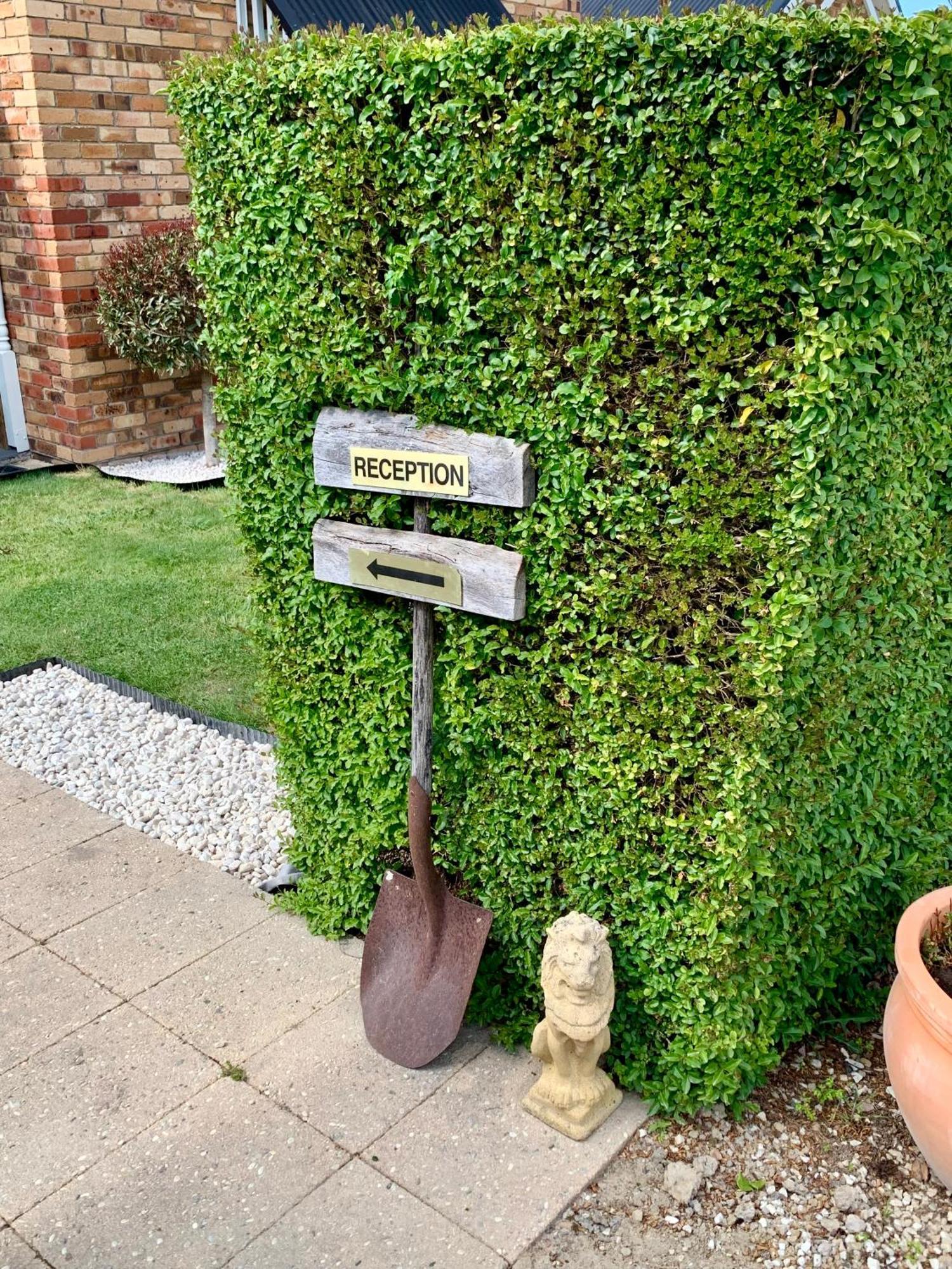 Hazelcreek Cottages Exeter Экстерьер фото