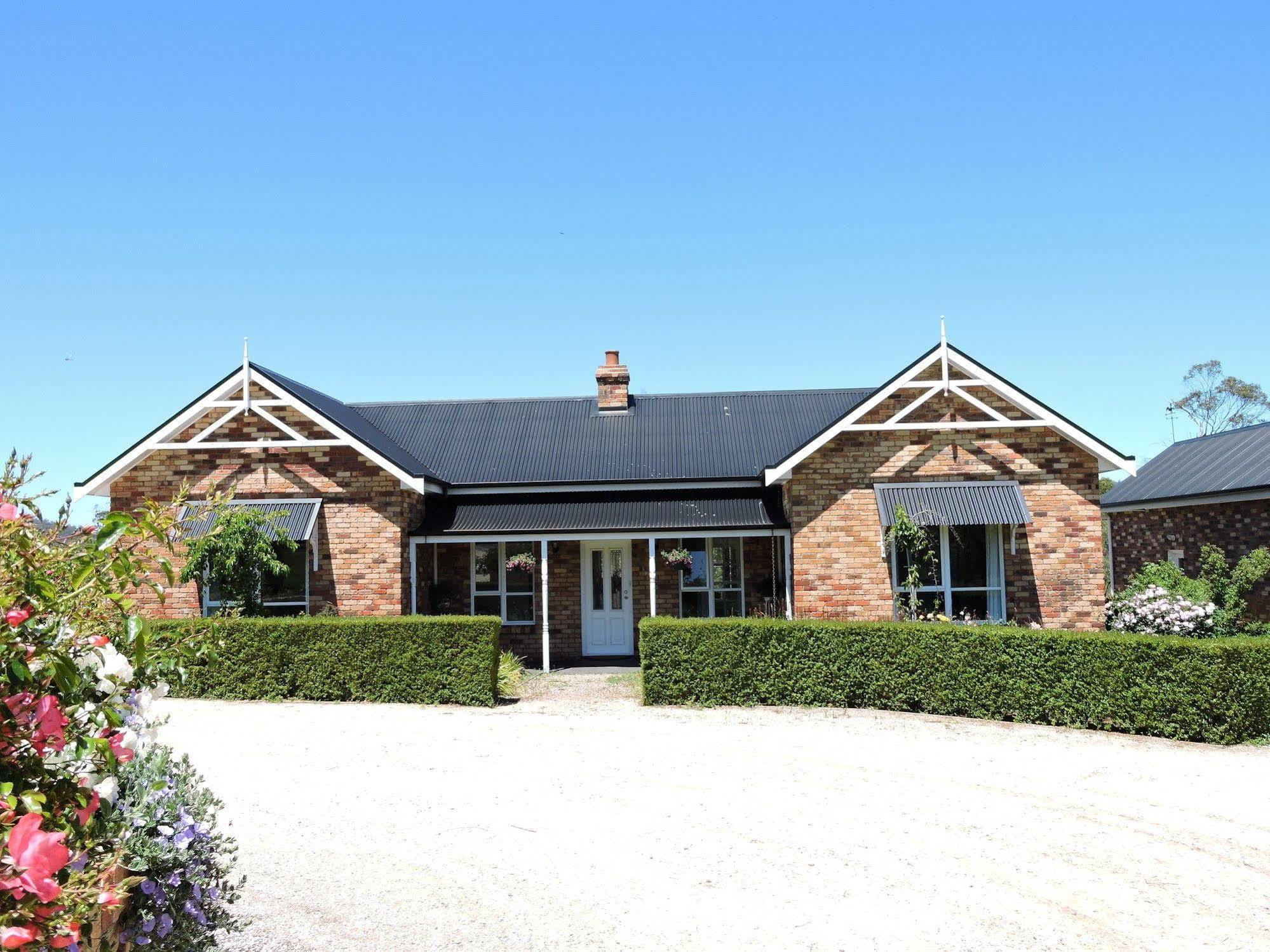 Hazelcreek Cottages Exeter Экстерьер фото